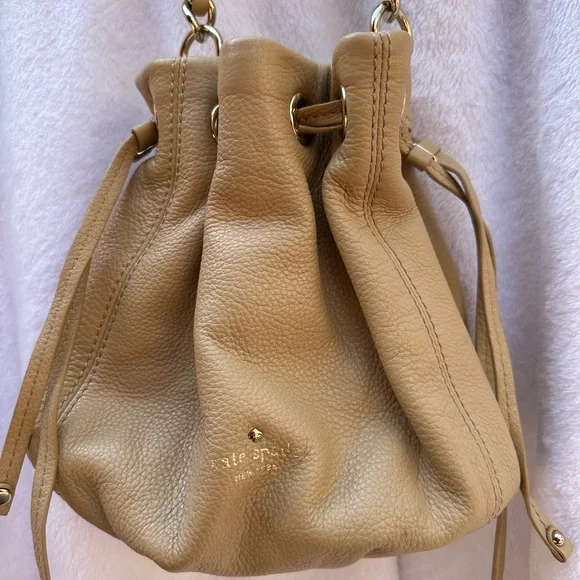 EUC- Kate spade bucket bag - used only a couple times!! - Picture 1 of 8
